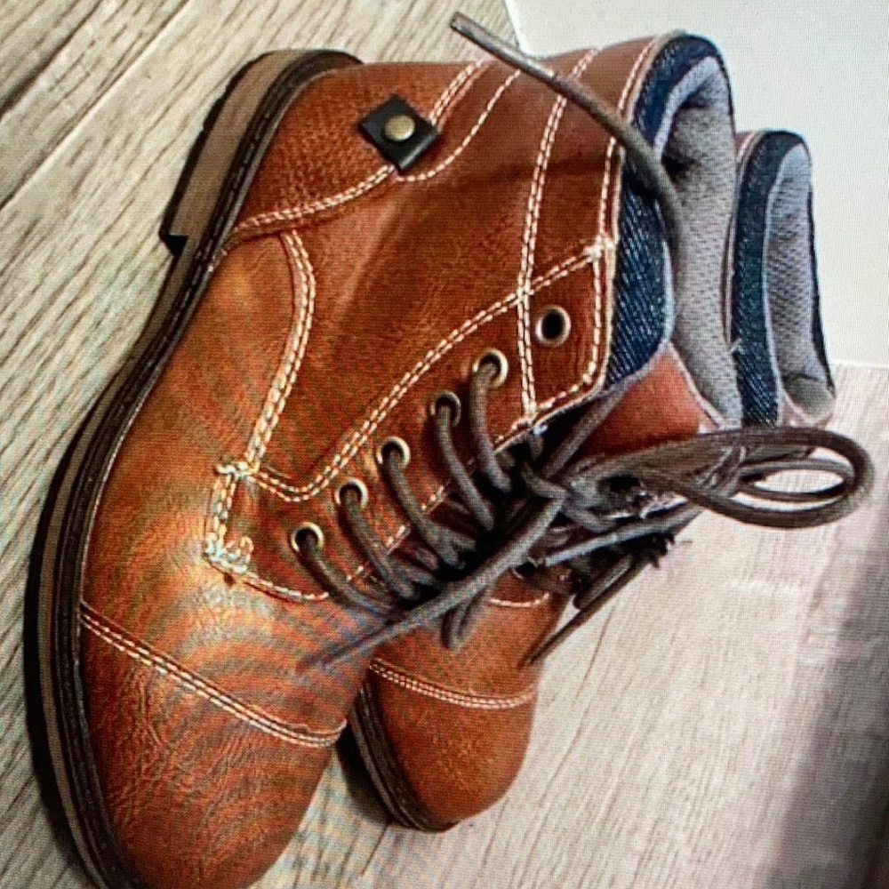 Sonoma Kids boot size 1